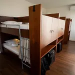 Hostel Sky Pdl *
