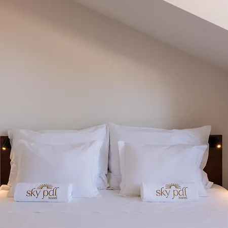 Sky Pdl Hostal *