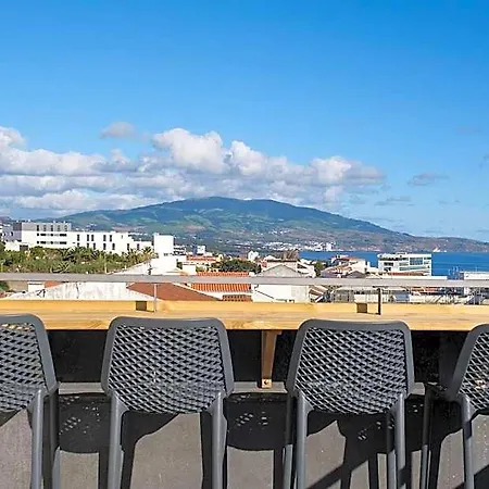 Sky Pdl Vandrerhjem Ponta Delgada